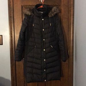 Like new Michael Kors Faux-Fur-Trim Down Coat